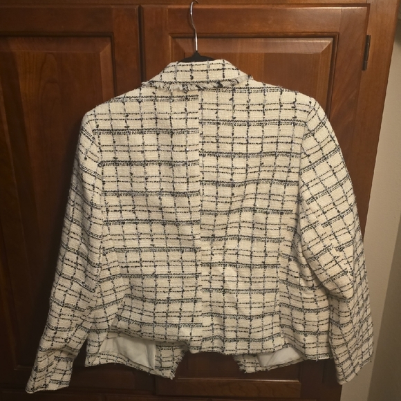 Jacket - Picture 10 of 14